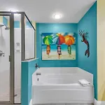 Aqua Resort 706