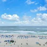 Aqua Resort 706