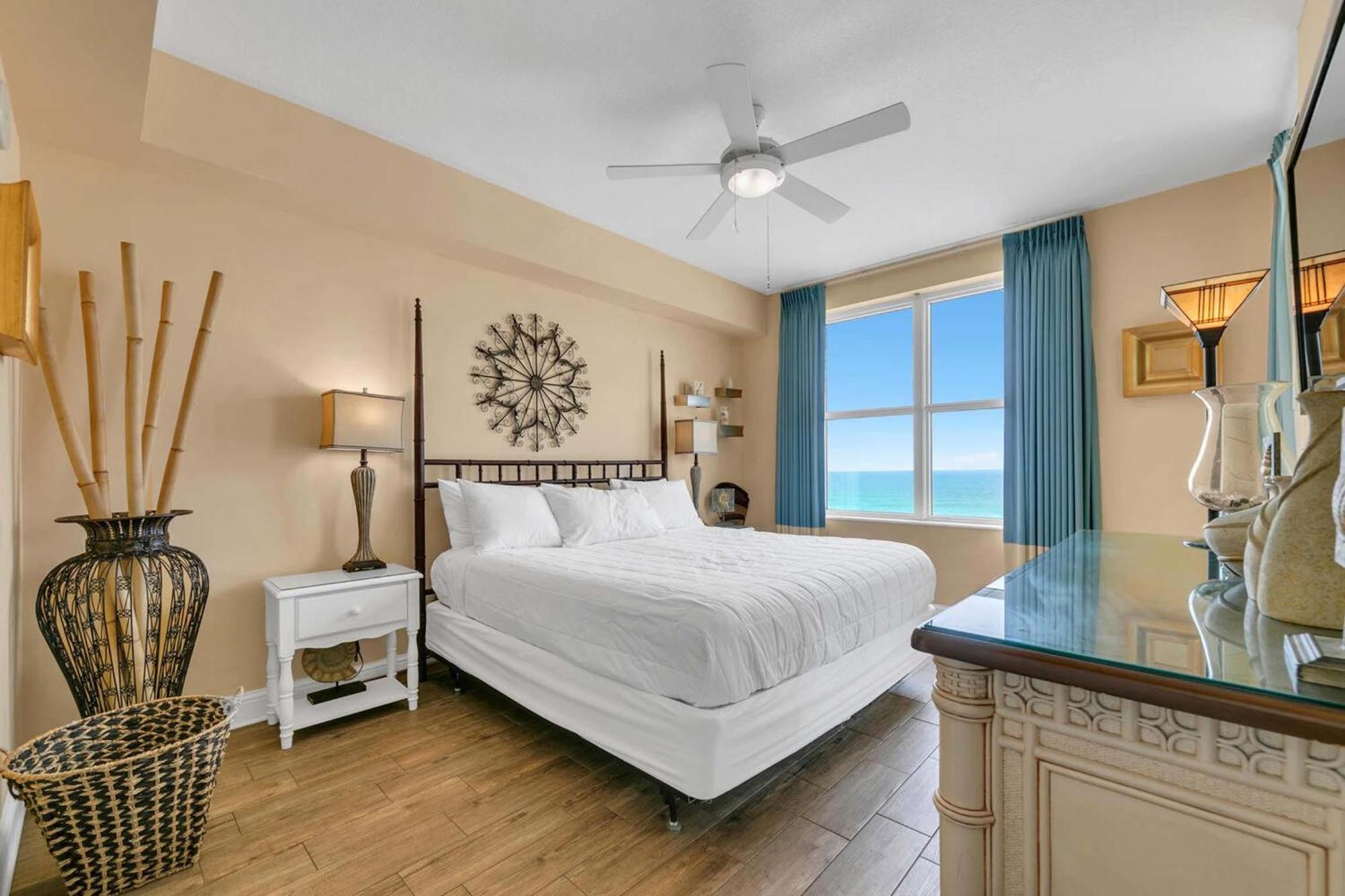 Aqua 706 Holiday home